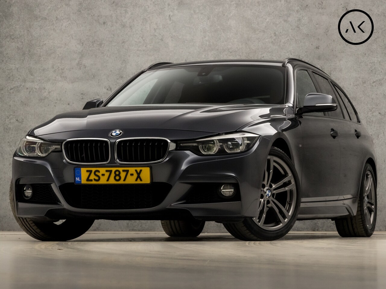 BMW 3-serie Touring - 318i M Sport Automaat (GROOT NAVI, M PAKKET, BRUIN LEDER, STOELVERWARMING, LEDEREN SPORTST - AutoWereld.nl