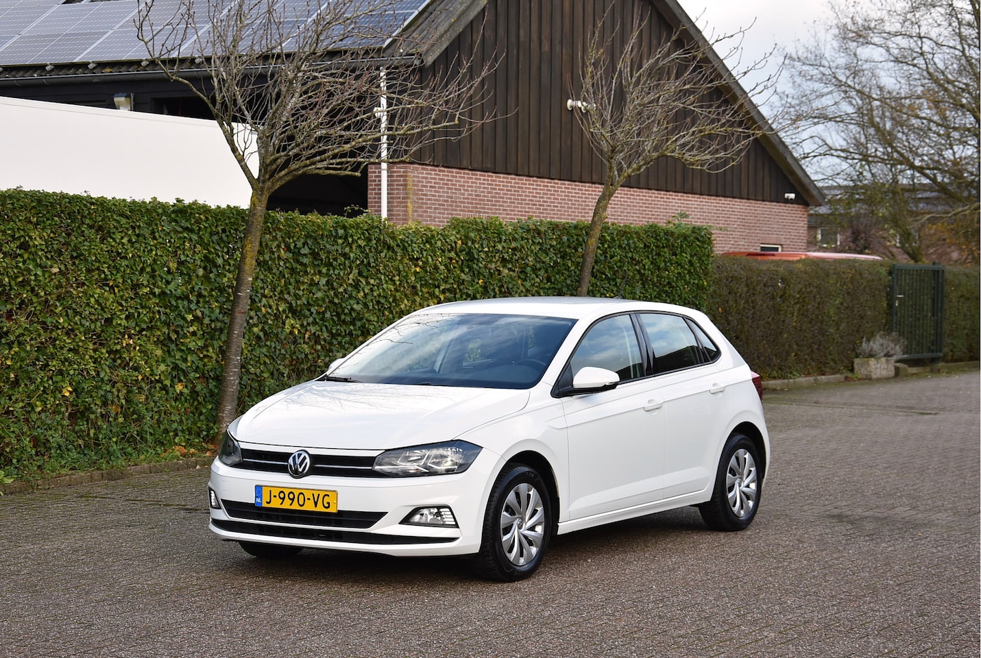 Volkswagen Polo - 1.0 Niewstaat! Navi Carplay Mf.stuur NAP 1e eigenaar Comfortline - AutoWereld.nl