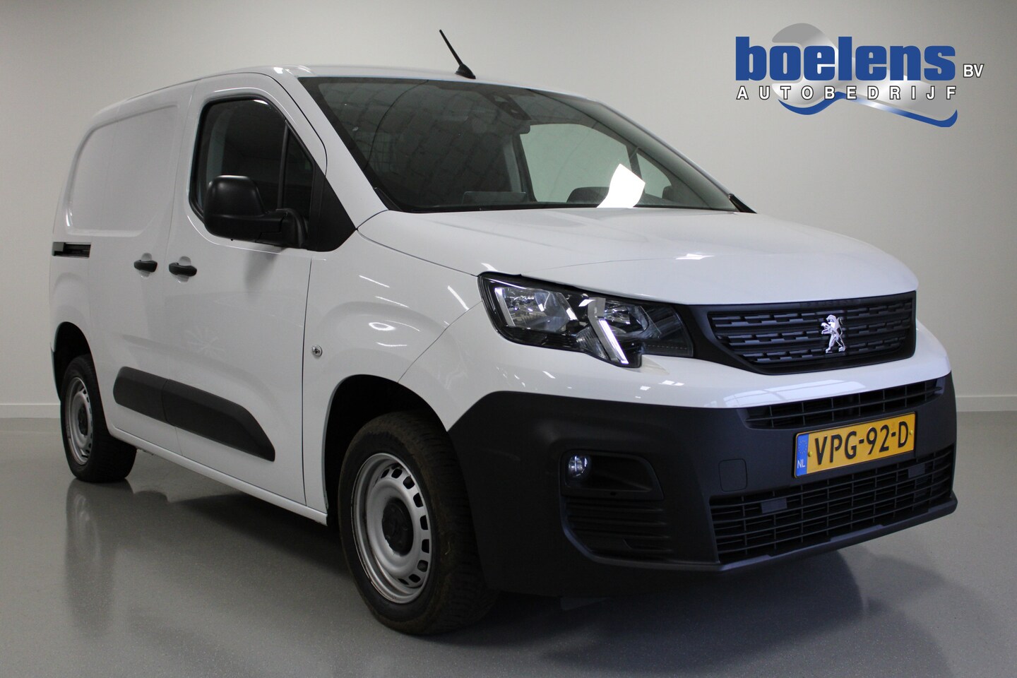 Peugeot Partner - 1.5 BlueHDI Premium | CARPLAY-/NAVI | AIRCO | CRUISE | SCHUIFDEUR | PDC-A | DAB+ | ELEK-RA - AutoWereld.nl