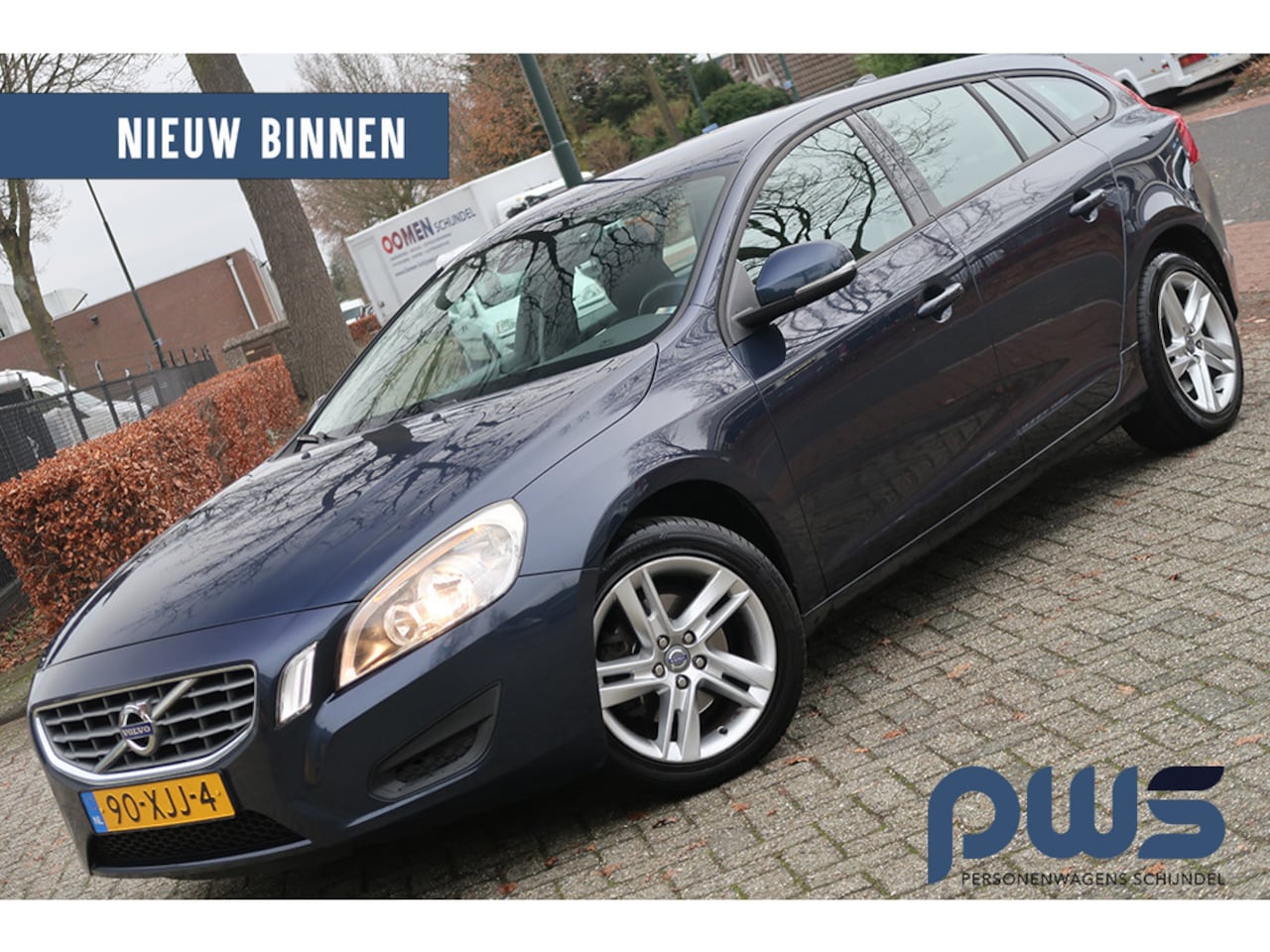 Volvo V60 - 1.6 T3 Kinetic Navi / Cruise / Clima / PDC / Trekhaak / NL auto / APK 7-2025 - AutoWereld.nl