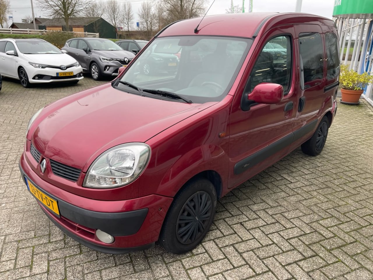 Renault Kangoo - 1.6-16V Privilège B2B/HANDEL/EXPORT - AutoWereld.nl