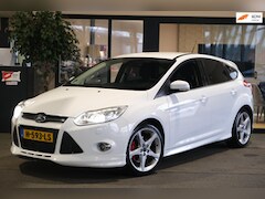 Ford Focus - 1.6 EcoBoost ST-Line Navi Led Cam Pdc Cruise Climate