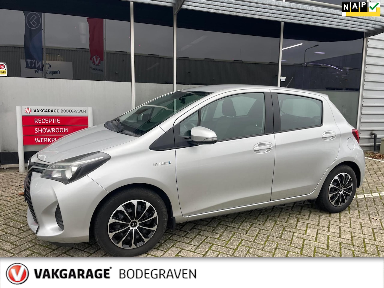 Toyota Yaris - 1.5 Hybrid Aspiration Camera/navigatie/1e eigenaar - AutoWereld.nl