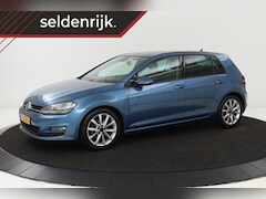 Volkswagen Golf - 1.2 TSI Highline | DSG | Adaptive cruise | Trekhaak | Xenon | Stoelverwarming | Camera | N