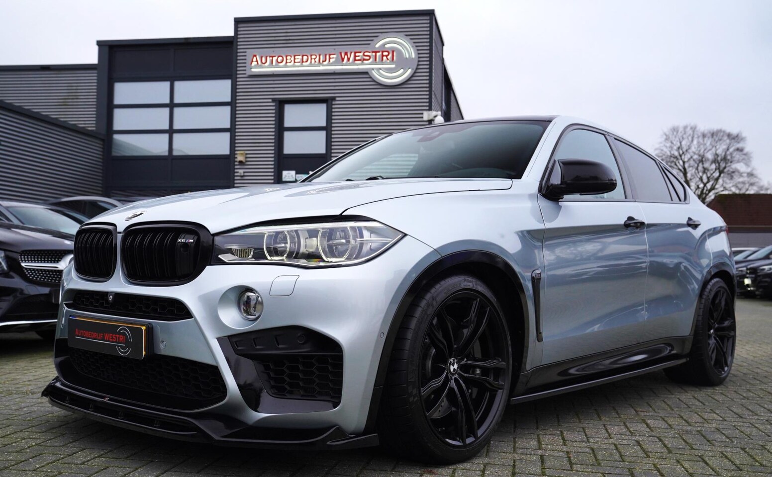 BMW X6 - M | Bang&Olufsen | DVD achterin | Luxe Leder | Adaptieve Cruise | 360 cam | Trekhaak | Sch - AutoWereld.nl