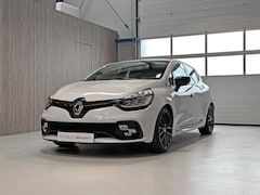 Renault Clio - 1.6 Turbo R.S. Trophy facelift 220PK - 1 EIGENAAR - AKRAPOVIC UITLAAT - LEER - RS MONITOR