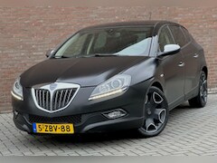 Lancia Delta - 1.4 M.Air Hard Black Navi - Leder - Complete Historie