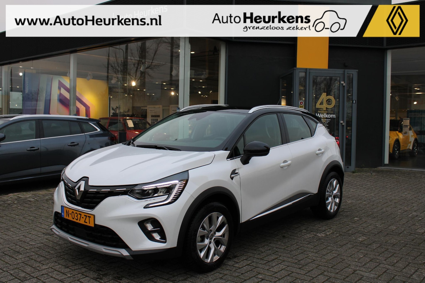 Renault Captur - TCe 130 Intens | Weinig kms | - AutoWereld.nl