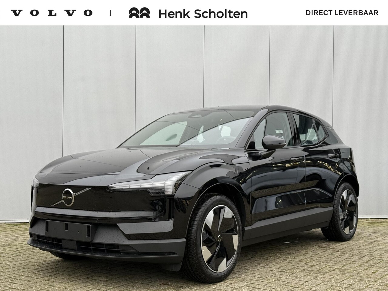 Volvo EX30 - Single Motor Extended Range Plus 69 kWh, **Direct Leverbaar** 717 Onyx Black Metallic, R31 - AutoWereld.nl