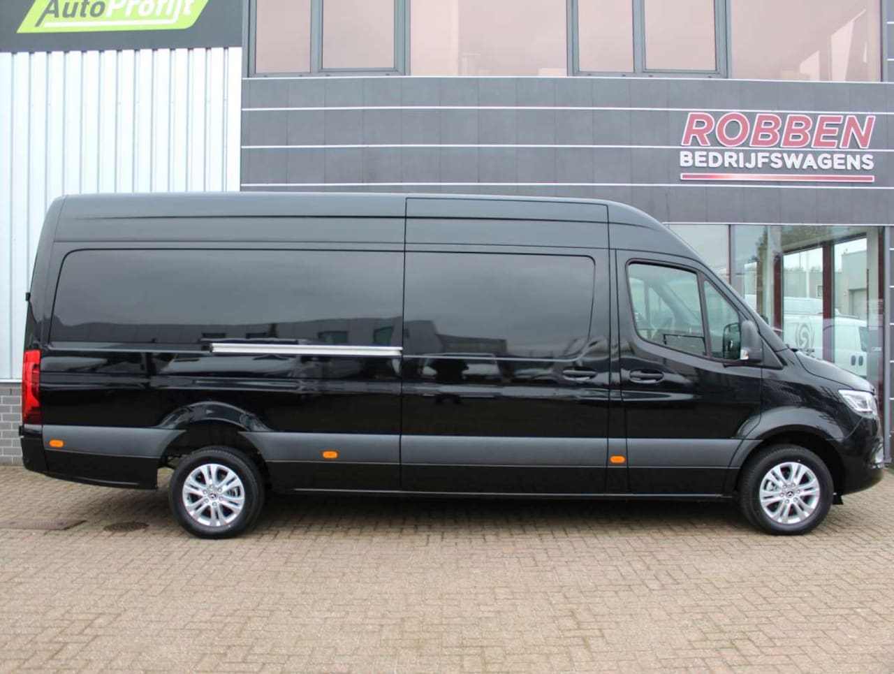 Mercedes-Benz Sprinter - 317 1.9 CDI PRO Aut. Trekhaak L3H2 Nieuw - AutoWereld.nl