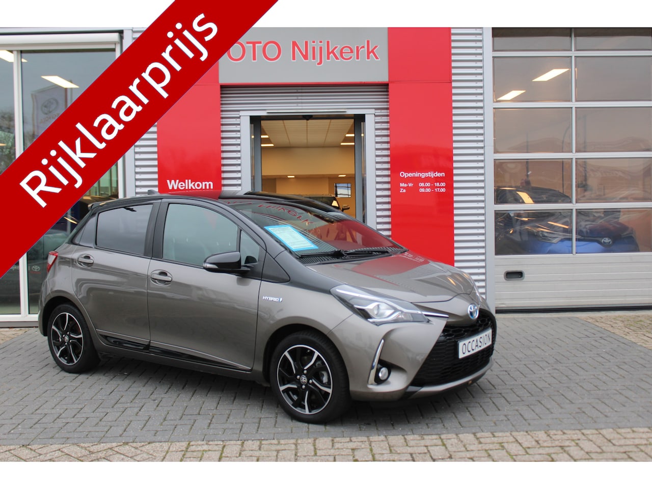 Toyota Yaris - 1.5 Hybrid Bi-Tone met trekhaak voor de fietsendrager - AutoWereld.nl