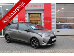 Toyota Yaris - 1.5 Hybrid Bi-Tone met trekhaak voor de fietsendrager