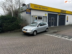 Volkswagen Polo - 1.4-16V Highline AUTOMAAT