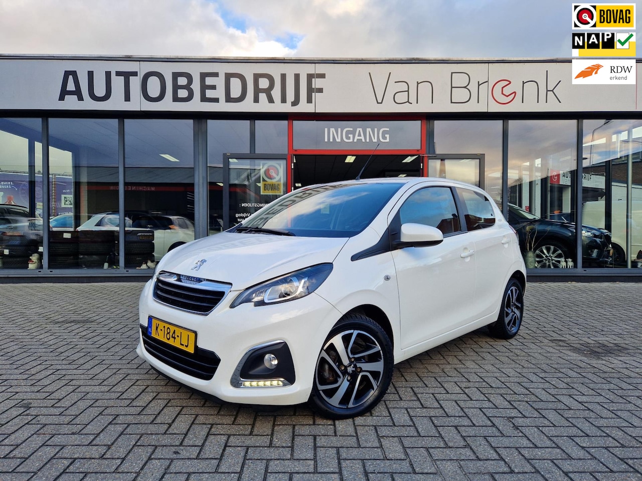 Peugeot 108 - 1.0 e-VTi Allure | Airco | Elek. ramen | Carplay | Navi - AutoWereld.nl