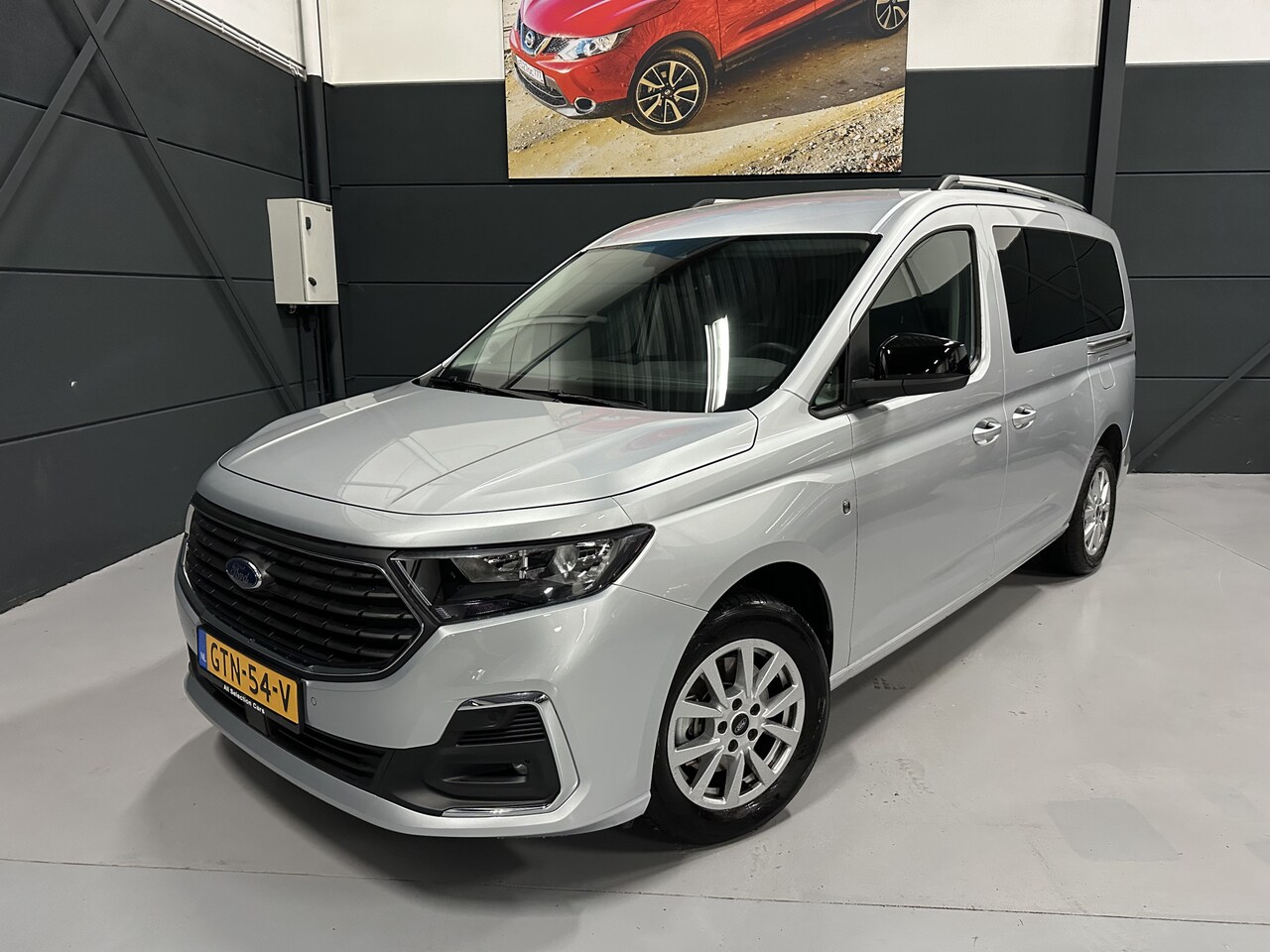 Ford Tourneo Connect Grand - L2 Automaat - Rolstoelauto - Rolstoelvervoer 5+1 - AutoWereld.nl