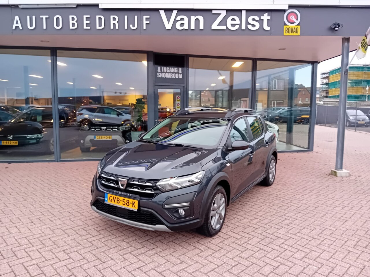 Dacia Sandero Stepway - 1.0 TCe 90 Comfort Automaat, Airco(automatisch), Carplay/Android auto, Cruise control, Nav - AutoWereld.nl