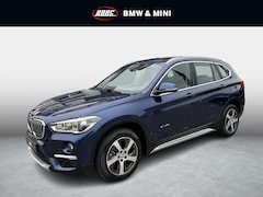 BMW X1 - sDrive20i Executive Panodak | Navi | Aut | Trekhaak