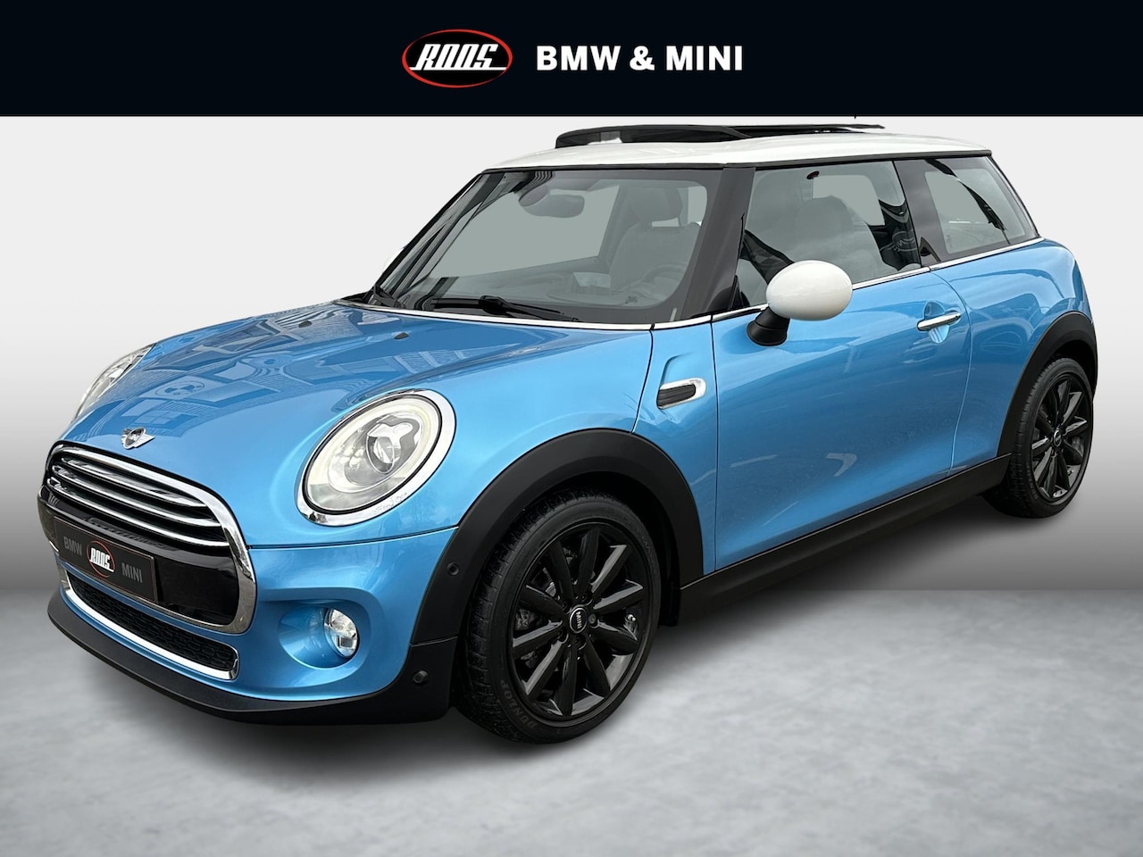 MINI Cooper - 1.5 Chili Serious Business Panodak | Aut | Navi | Pdc - AutoWereld.nl