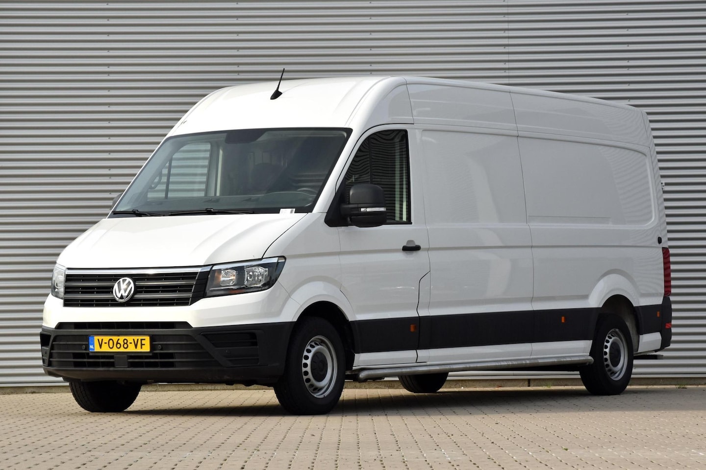 Volkswagen Crafter - 35 2.0 TDI L4H3 Highline Volkswagen Crafter 35 2.0 TDI L4H3 Highline - AutoWereld.nl