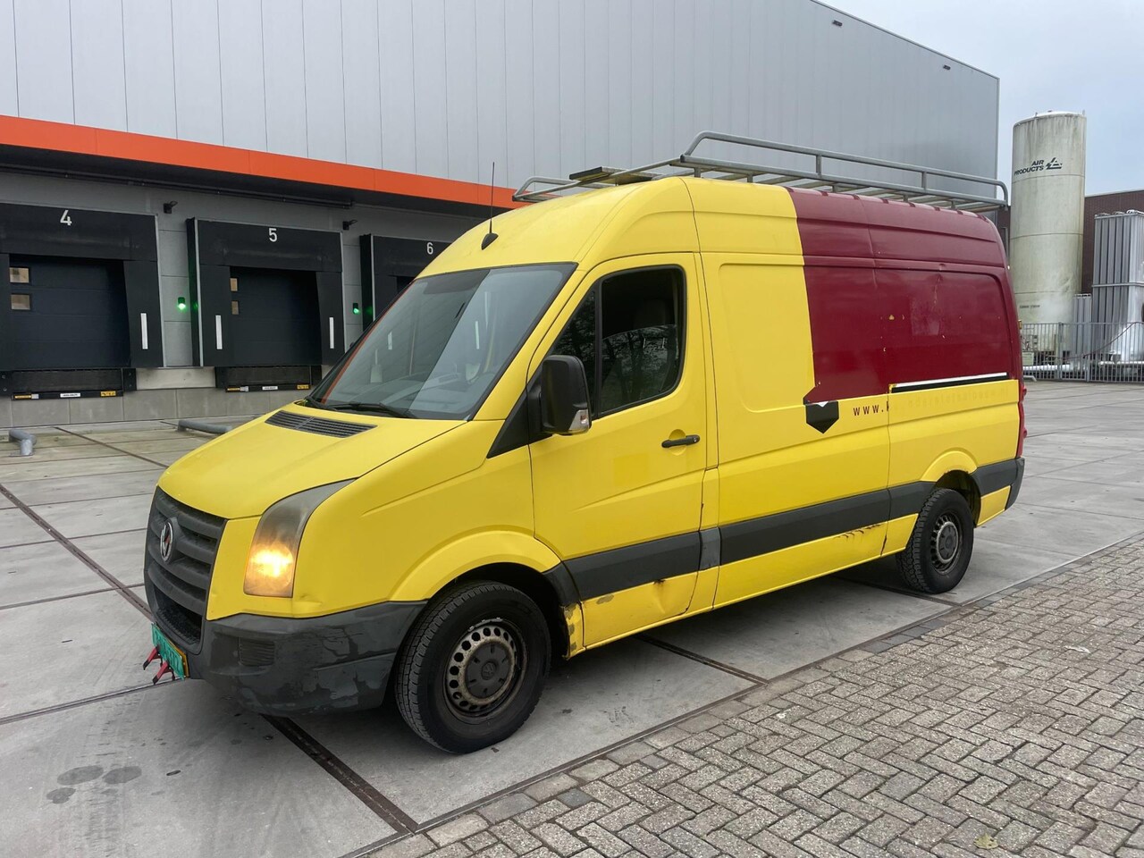 Volkswagen Crafter - 30 2.5 TDI L2H2!AIRCO!ELECKTRISH RAAM!APK:22-02-2025!IMPERIAL!TREKHAAK!BANDEN GOED!80KW!10 - AutoWereld.nl