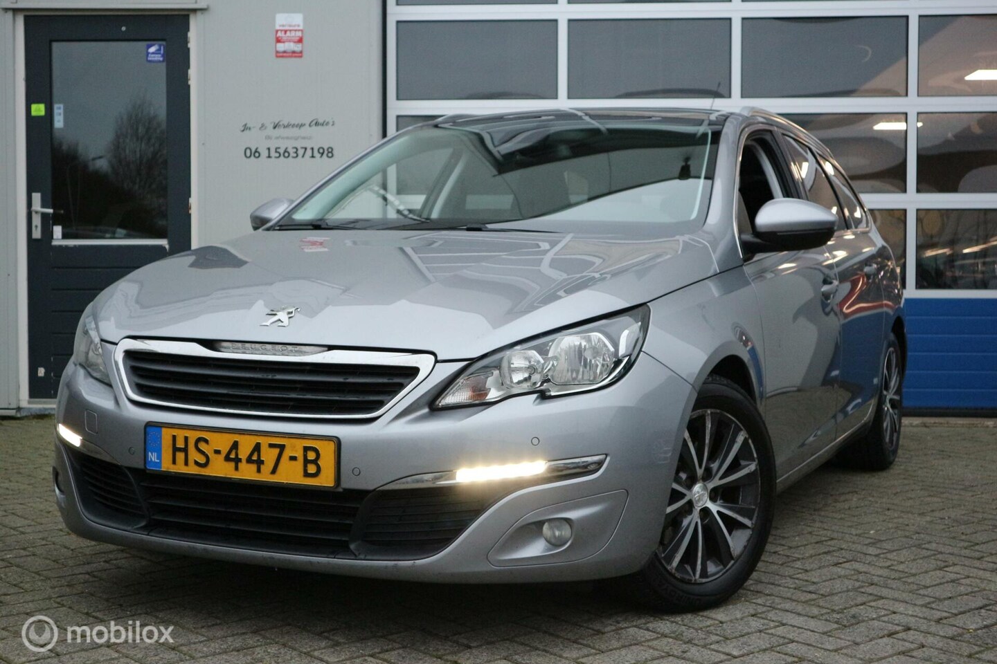 Peugeot 308 SW - 1.6 BlueHDI Blue Lease Executive PANORAMADAK - AutoWereld.nl