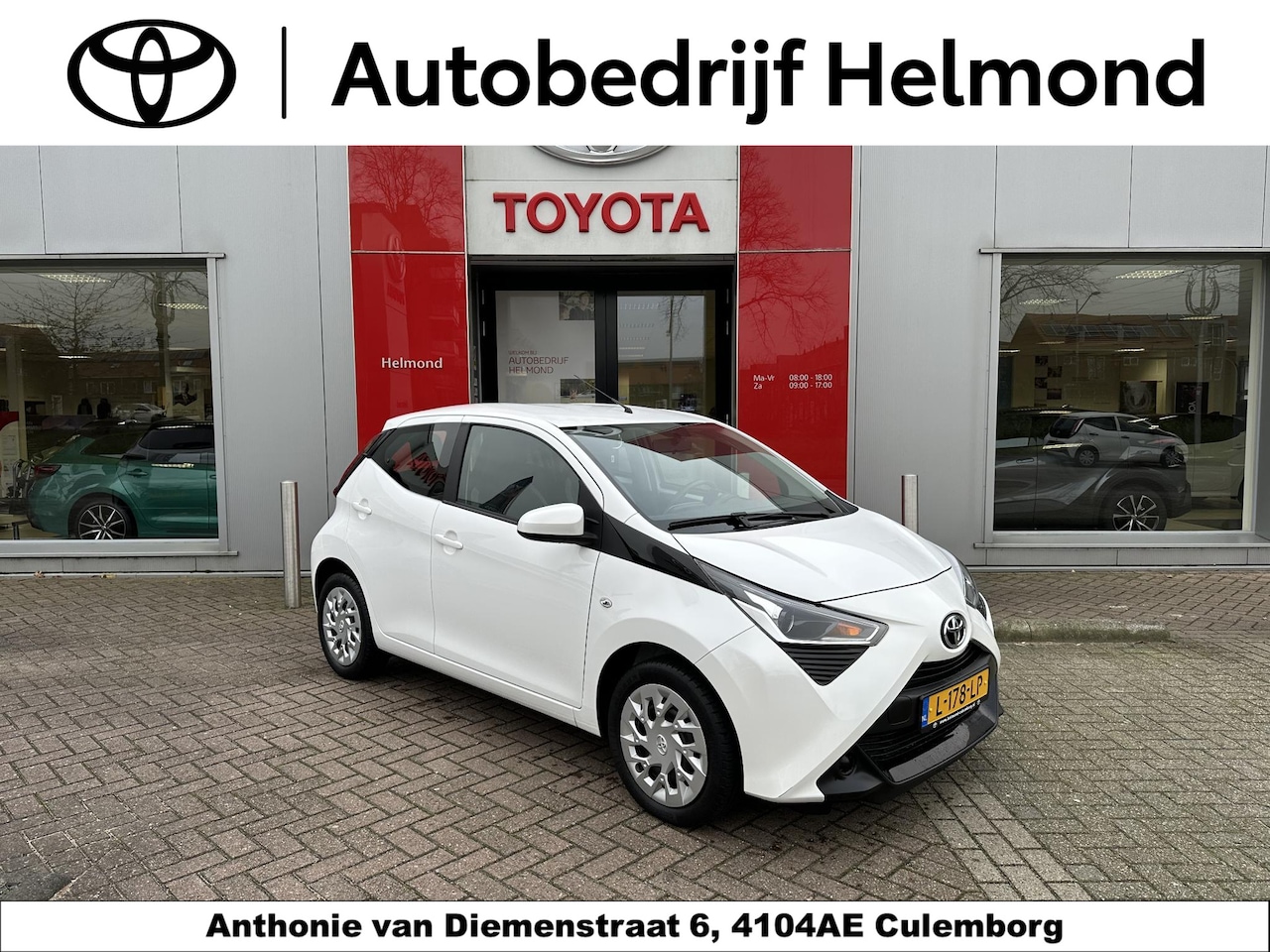 Toyota Aygo - 1.0 VVT-i x-play Automaat, Nederlandse auto - AutoWereld.nl