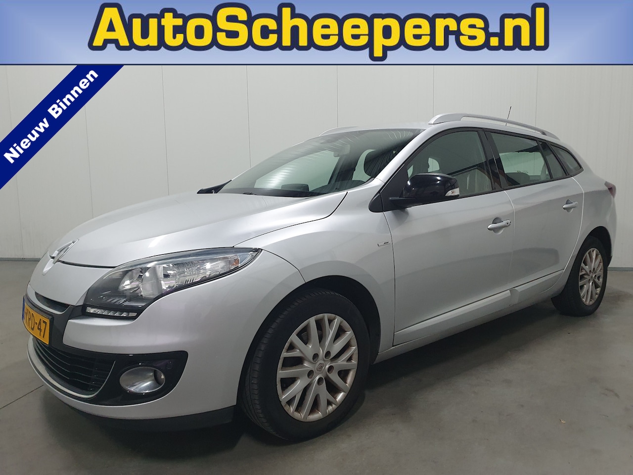 Renault Mégane Estate - 1.5 dCi Bose NAVI/CRUISE/TRHAAK/CLIMA/LMV - AutoWereld.nl