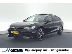 Volkswagen Passat Variant - 1.5 eTSI 150pk DSG R-Line Business Black Style Trekhaak Camera Panoramadak Massage Stoelve