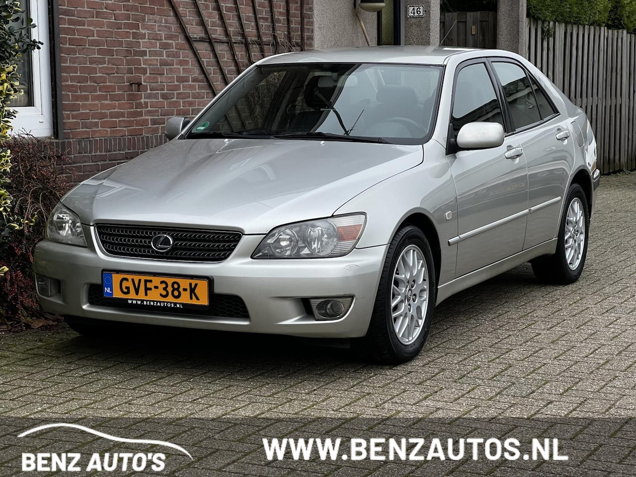 Lexus IS - 200 Business Automaat/Youngtimer/PDC - AutoWereld.nl