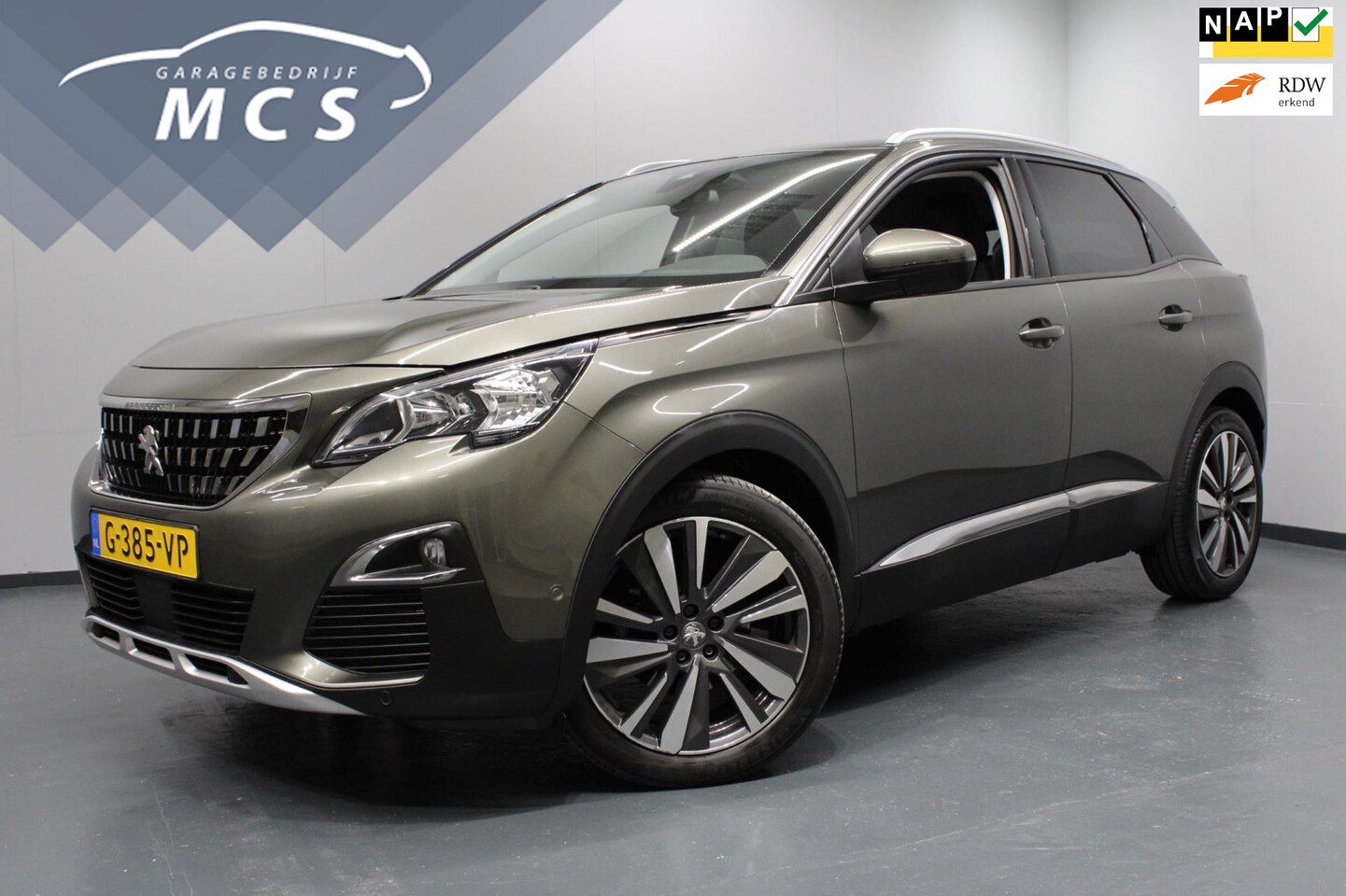 Peugeot 3008 - 1.2 PureTech Blue Lease Premium / Trekhaak / Navi / 1e Eigenaar - AutoWereld.nl