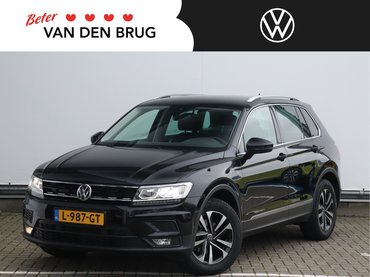 Volkswagen Tiguan - 1.5 TSI ACT Comfortline 150pk Automaat | Trekhaak | Stoelverwarming | Navigatie | LED | De - AutoWereld.nl