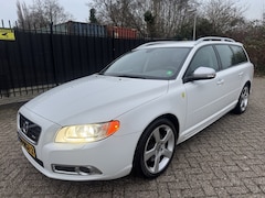 Volvo V70 - 2.0T R-Edition Leer/Stoelverw/Clima/Navi