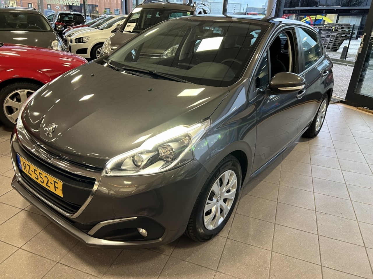 Peugeot 208 - 1.2 PureT. Blue Lion NAVI APK 2026 BJ 2018 !!! - AutoWereld.nl