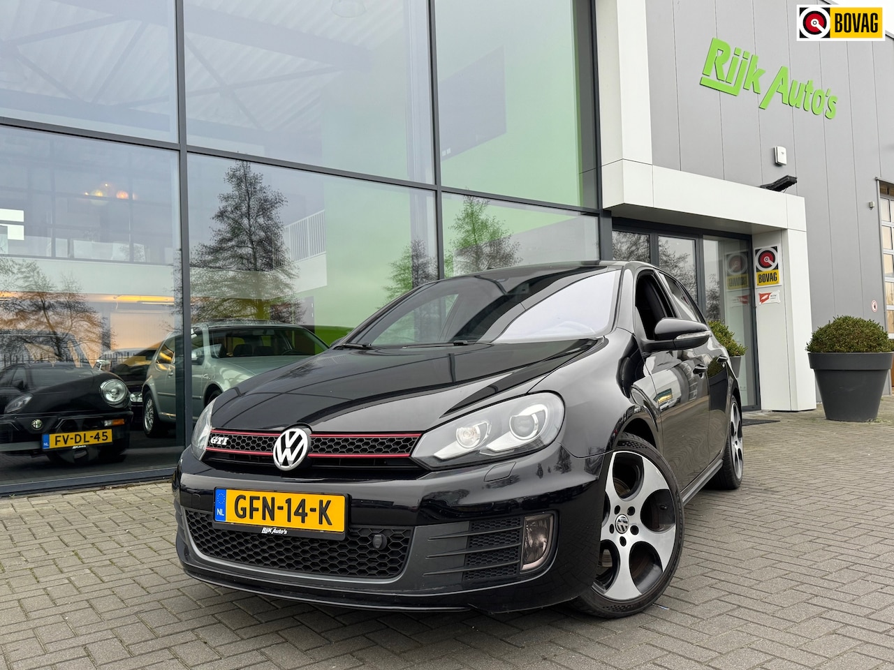 Volkswagen Golf - 2.0 GTI * Cruise Control * Stoelverwarming * Xenon * DSG - AutoWereld.nl