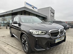 BMW iX3 - Executive 80 kWh M-sport Pano|Dr.ass.pro|DAB|LED