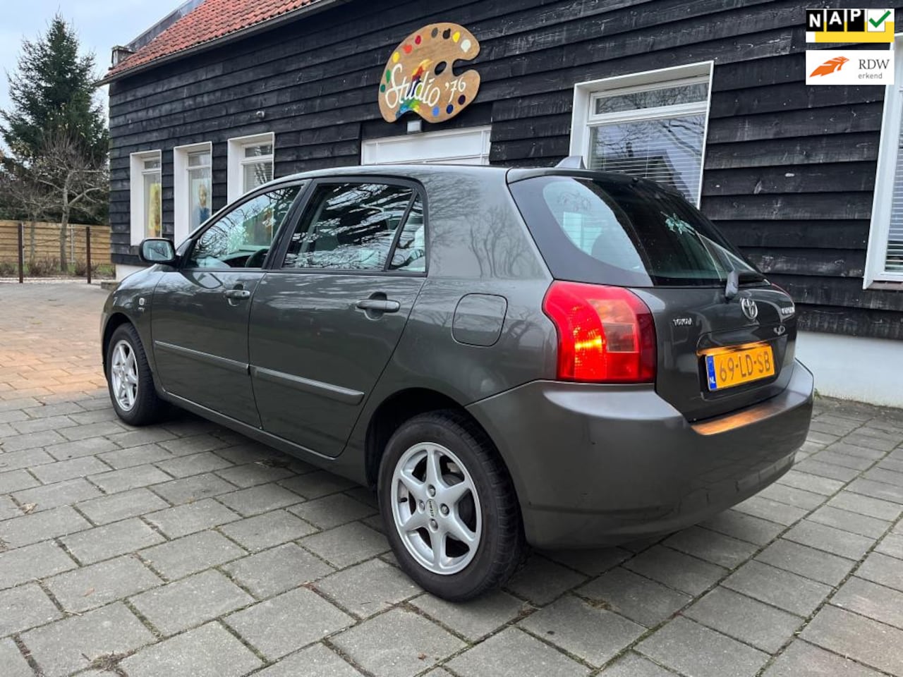 Toyota Corolla - 1.6 VVT-i Linea Sol |CLIMA | CARPLAY | NAP - AutoWereld.nl