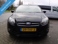 Ford Focus - 1.0 2012 km 169000 motor 50%