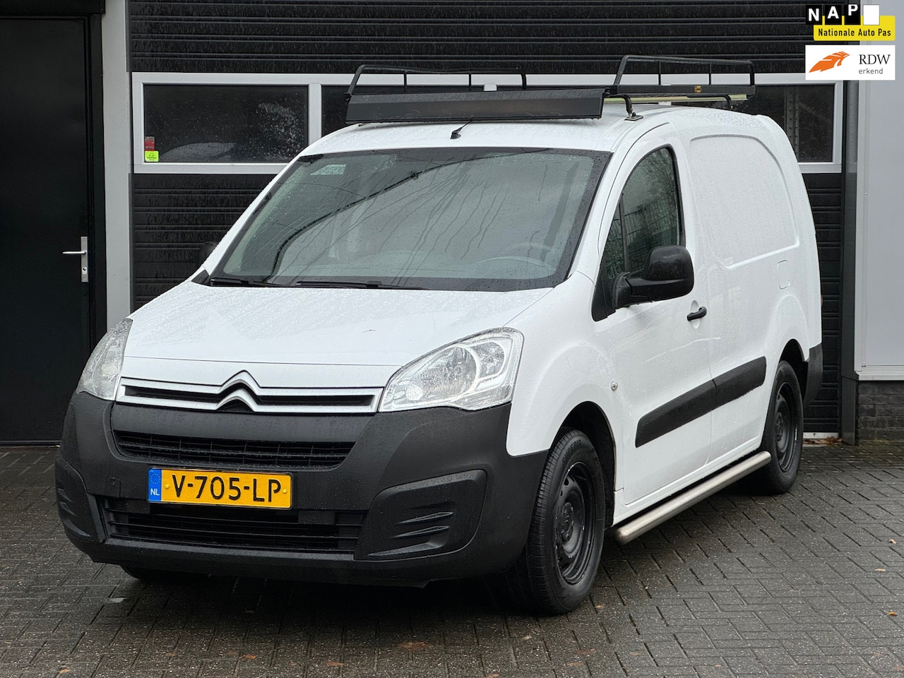 Citroën Berlingo XL - 1.6 BlueHDI 100 Club S&S Airco, NAP - AutoWereld.nl