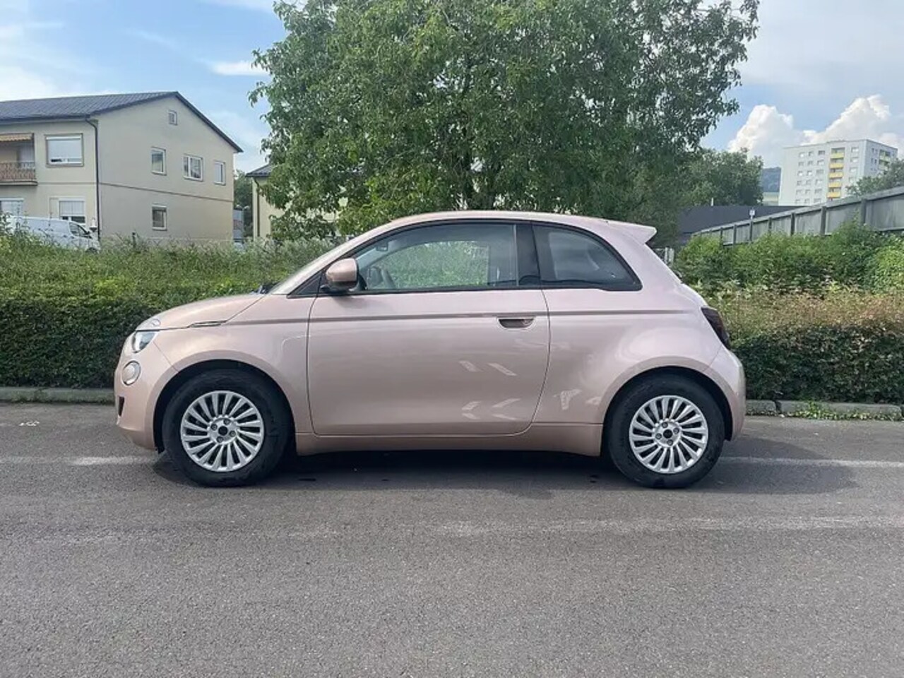 Fiat 500 - 3+1 42 kWh Nu nog € 2000,- Subsidie Nieuw € 38.500,- - AutoWereld.nl