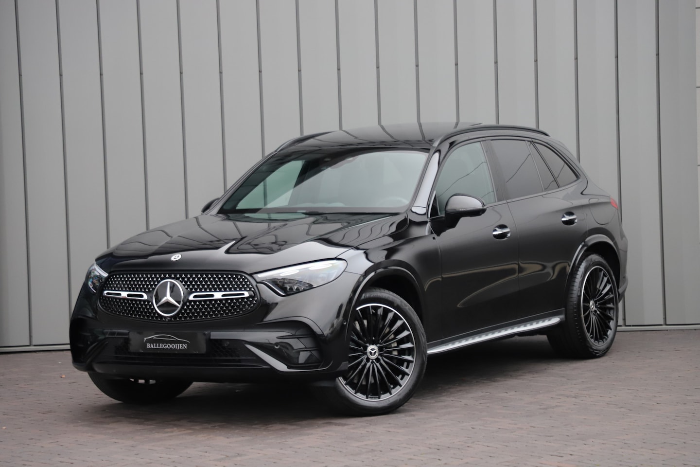 Mercedes-Benz GLC-klasse - 400e AMG Aut9 4-Matic | Luchtvering | 4w-sturing | Head-up | Keyles-go | Panoramadak | Bur - AutoWereld.nl