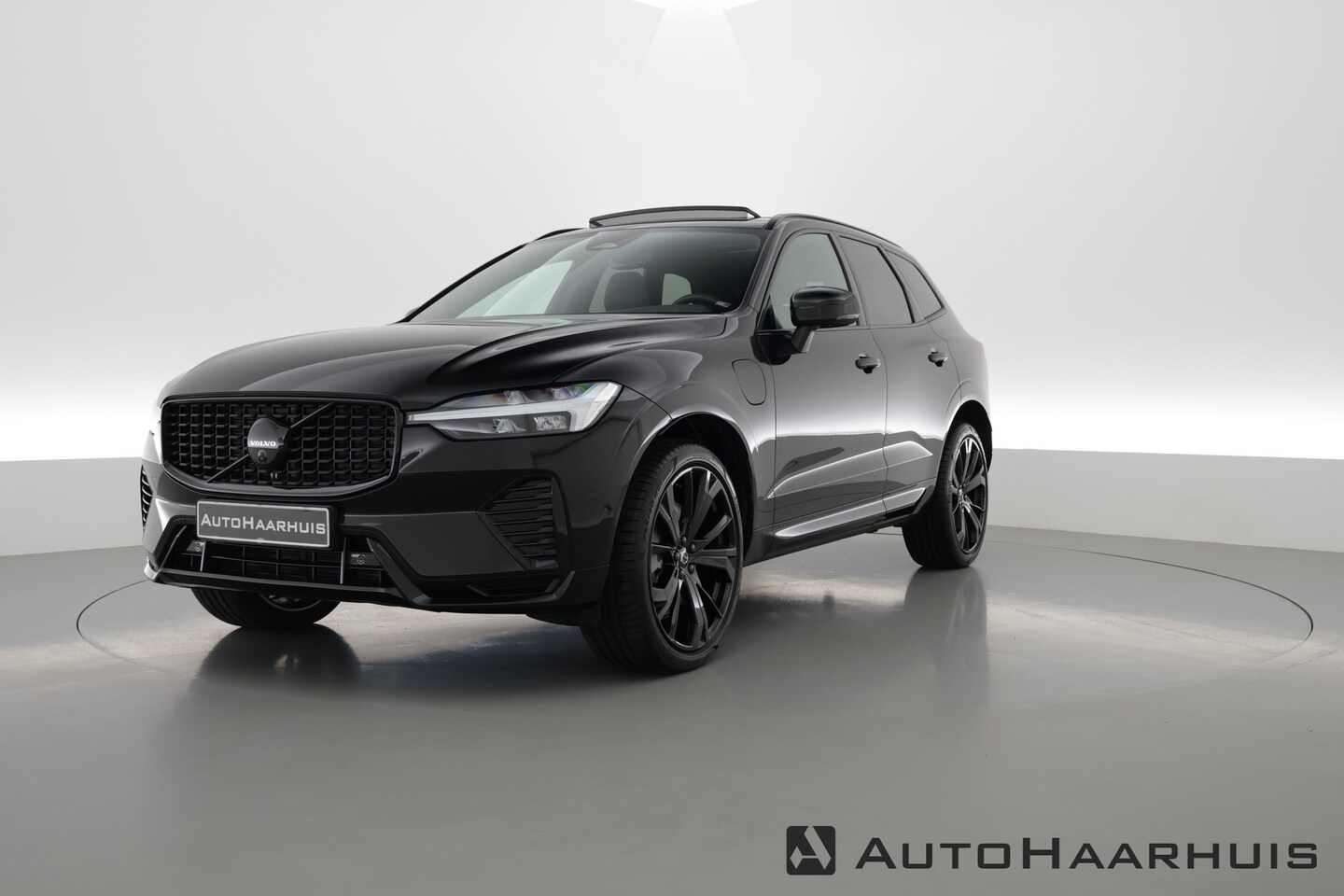 Volvo XC60 - T6 Recharge Plus Black Edition | Pano | Pilot assist | 360cam | Memory seats | Stoel- Stuu - AutoWereld.nl