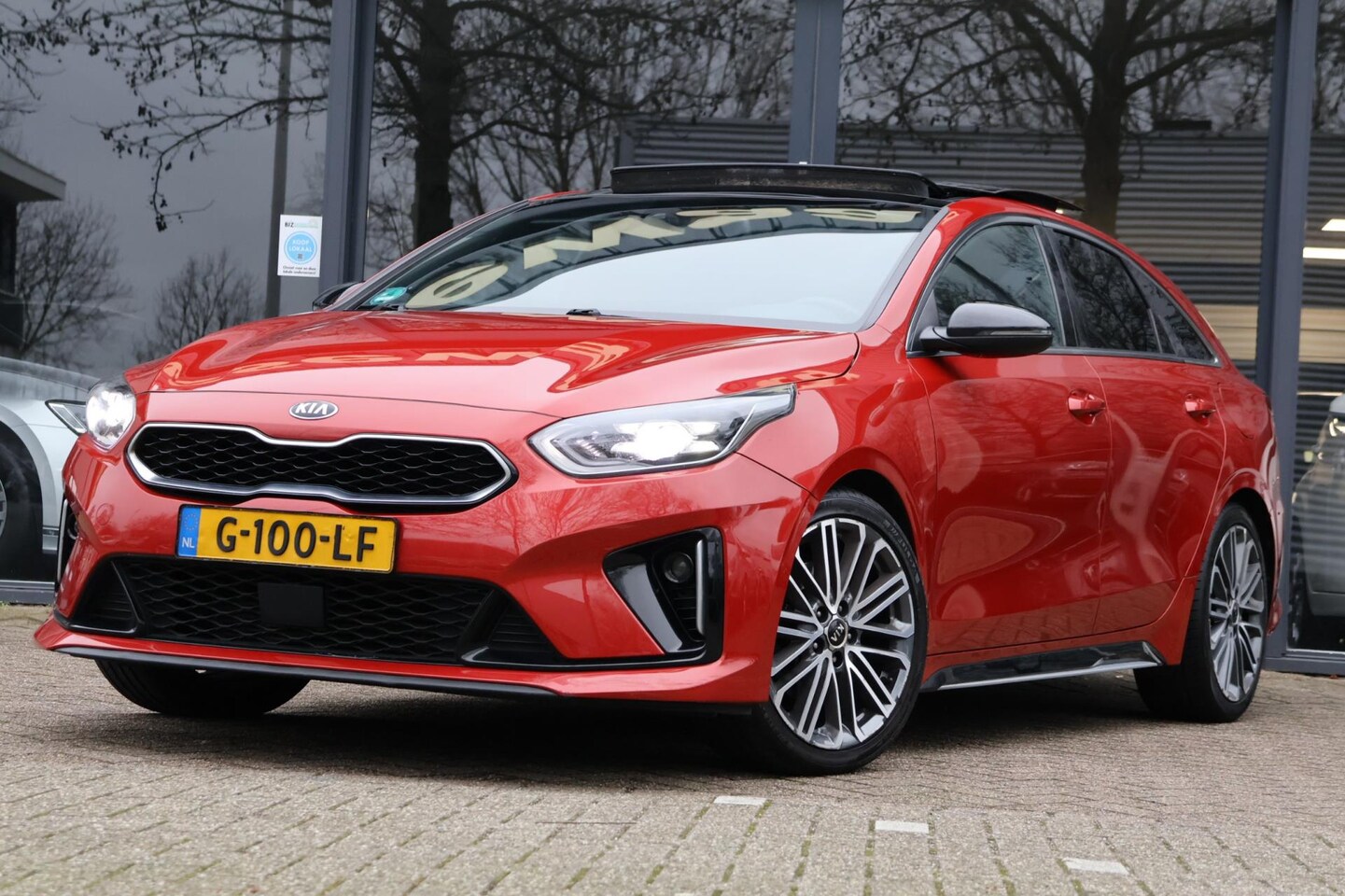 Kia Pro cee'd - 1.4 T-GDI GT-PlusLine|Pano|Leer|Cam|VOL| - AutoWereld.nl