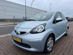 Toyota Aygo - 1.0-12V /Airco/ 5 drs/Elek.ramen/NAP/Nieuwe APK