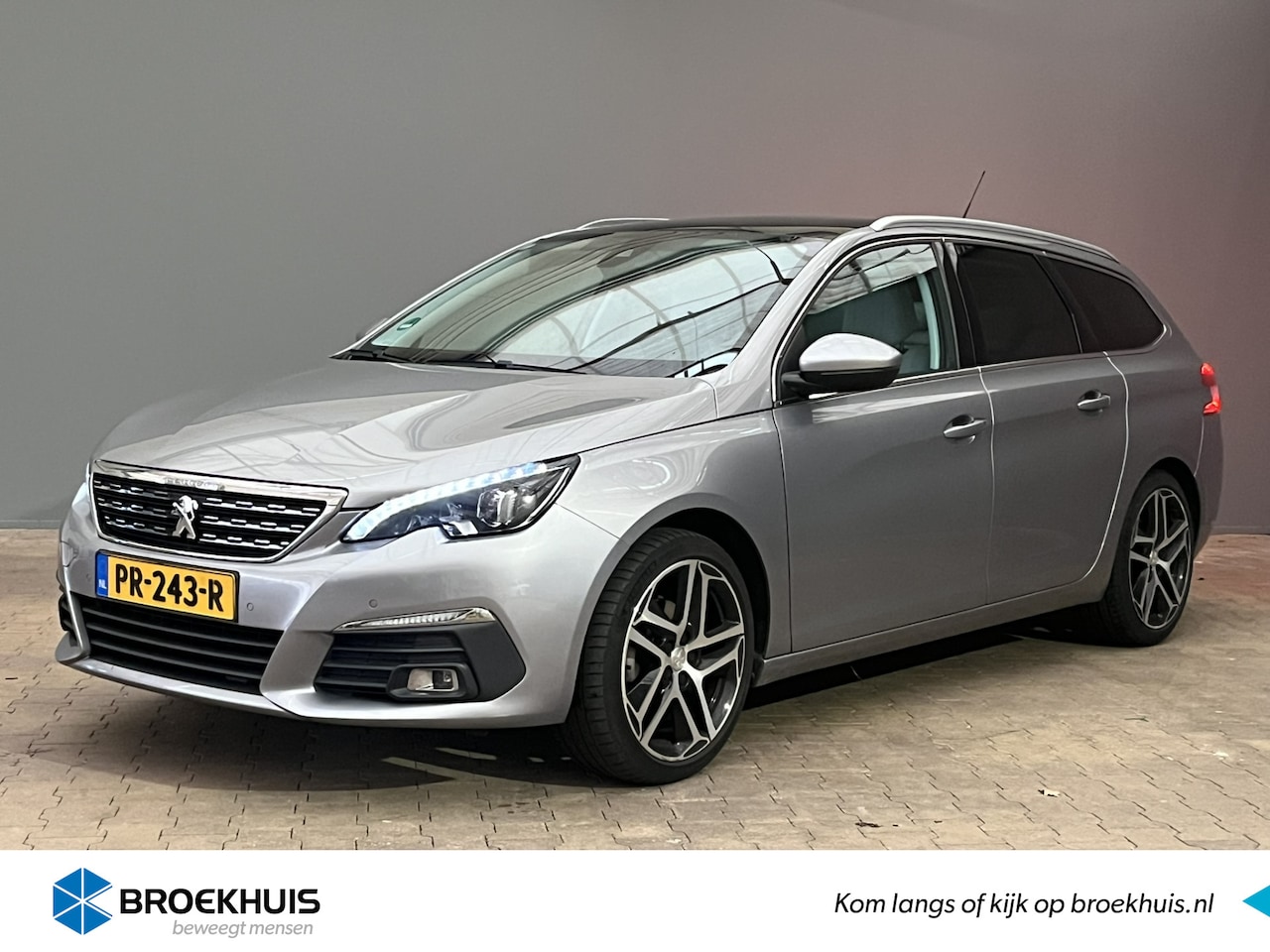 Peugeot 308 SW - 1.2 130PK Blue Lease Premium Automaat | Panorama Dak | Camera | 18" Lichtmetaal | Parkeers - AutoWereld.nl