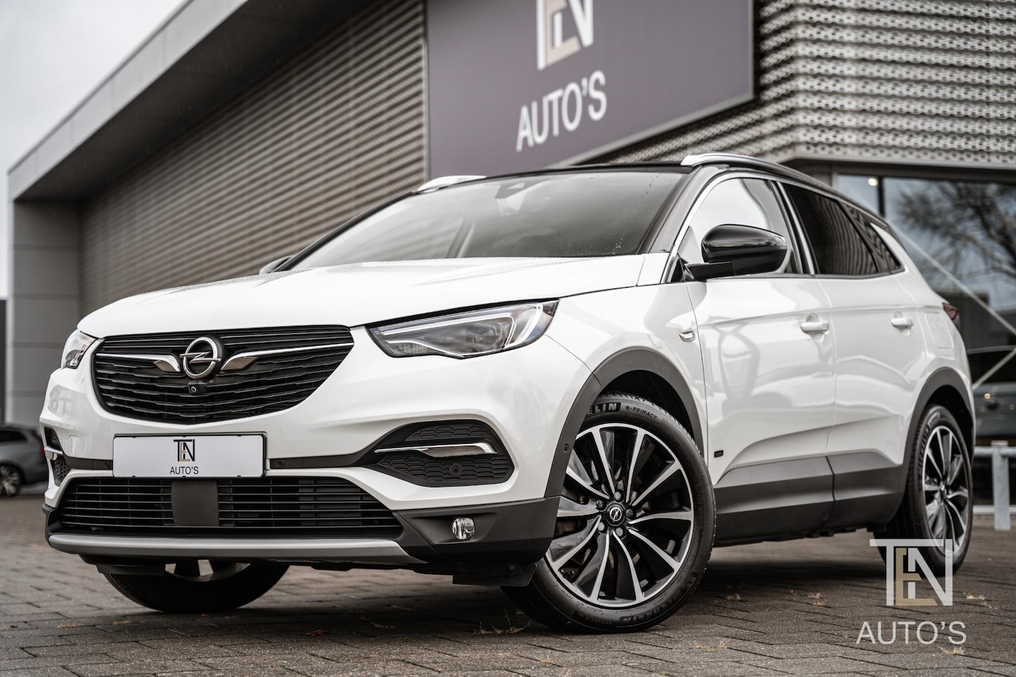 Opel Grandland X - 1.6 Turbo Hybrid Ultimate | Keyless | Leder | Stoelventilatie | 19" | 360-camera - AutoWereld.nl