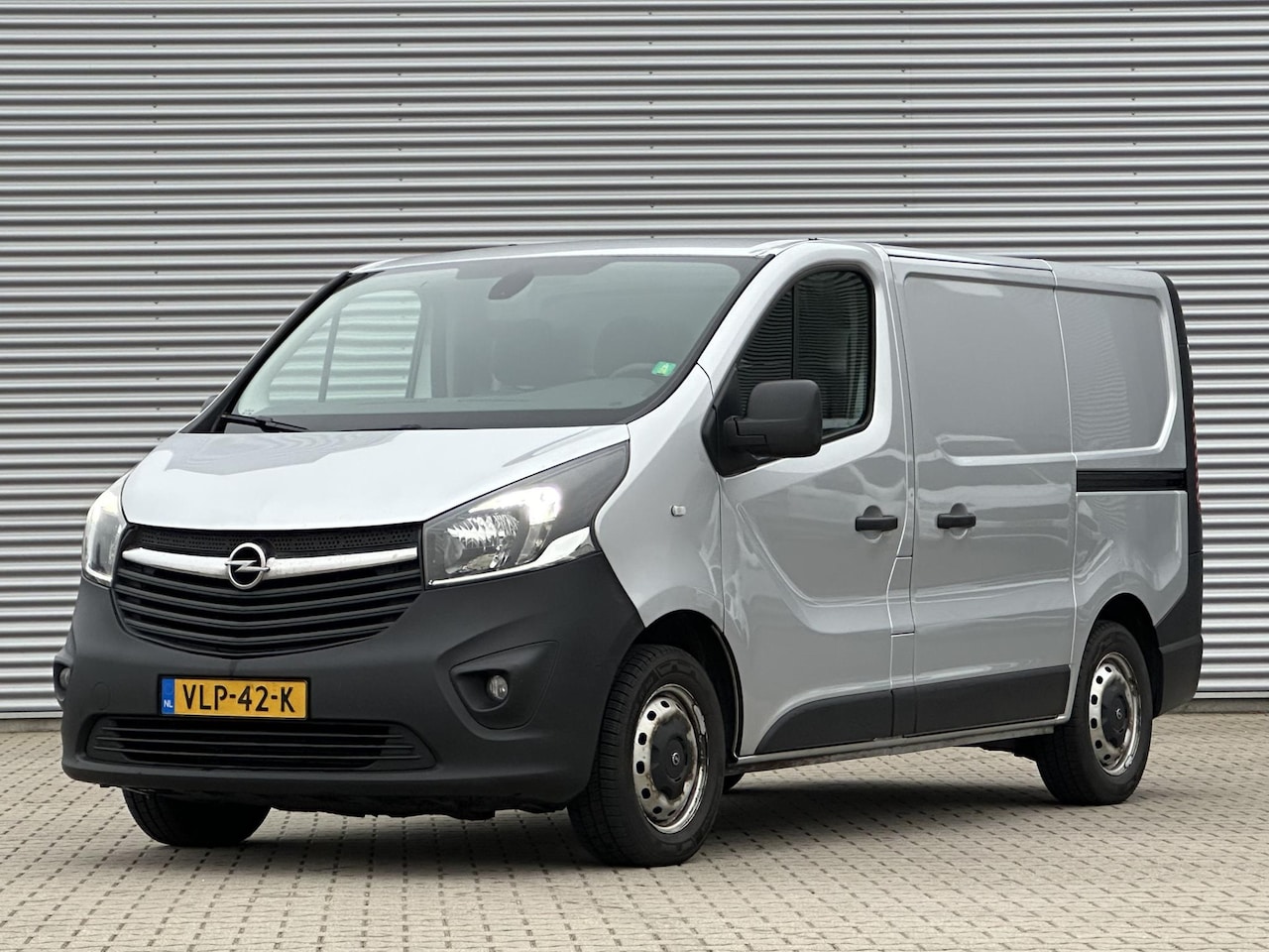 Opel Vivaro - 1.6 CDTI L1H1 Innovation 1.6 CDTI L1H1 Innovation - AutoWereld.nl