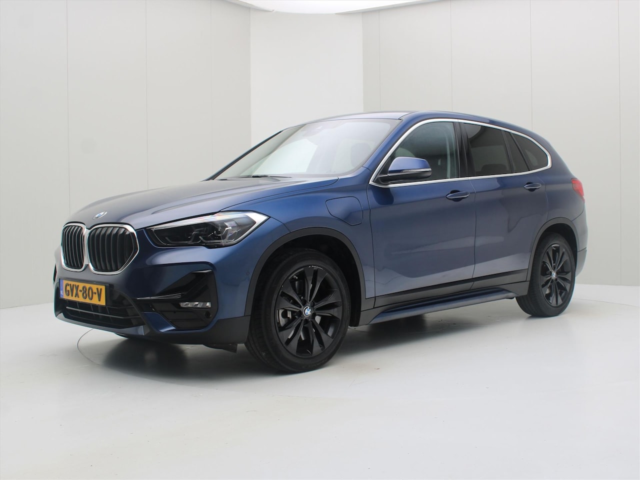 BMW X1 - xDrive25i 231pk Automaat Sportline [ HUD+CAMERA+LEDER+CLIMAAT+CRUISE+PDC+NAVIGATIE+LED ] - AutoWereld.nl