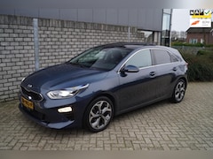 Kia Cee'd - Ceed 1.4 T-GDi ExecutiveLine Leder Stoel/Stuur A Bankverw Panodak Navi Camera Clima Cruise