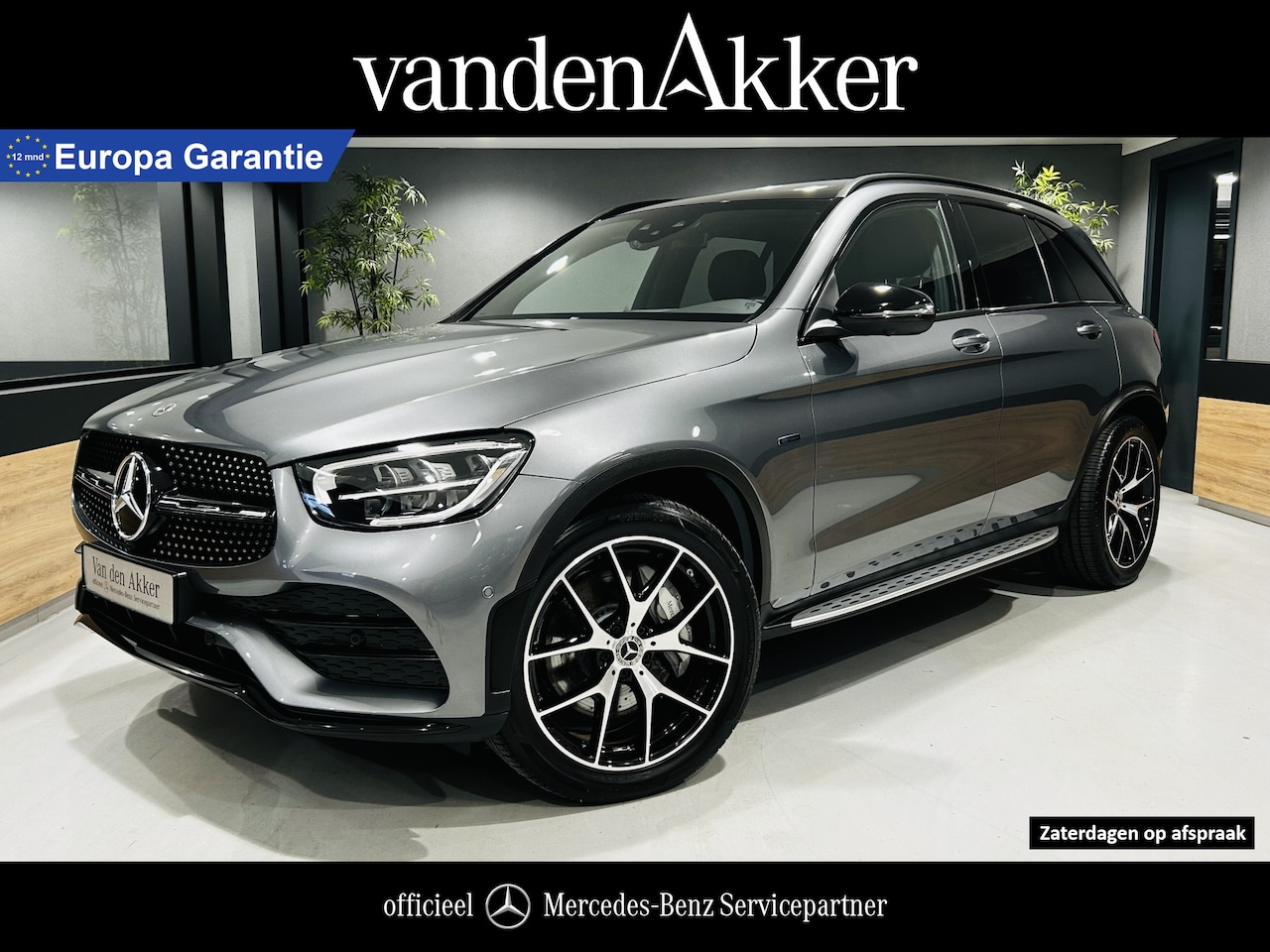 Mercedes-Benz GLC-klasse - 300e AMG 4Matic // Luchtvering // Trekhaak // Burmester // 360 Camera // Panoramadak // Me - AutoWereld.nl