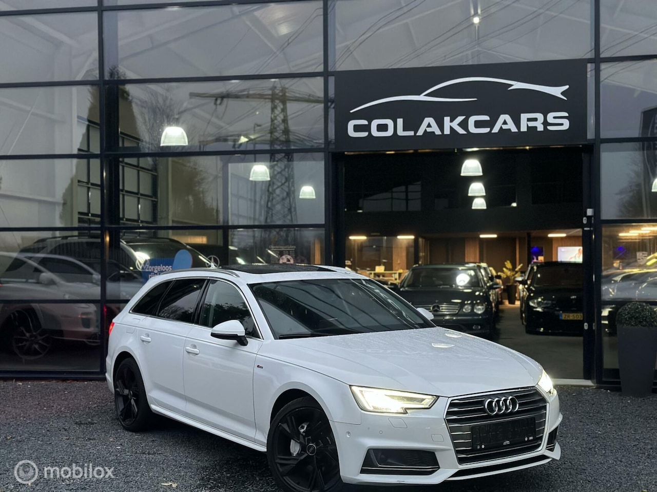 Audi A4 Avant - 2.0 TDI Sport S line Panorama Massage - AutoWereld.nl